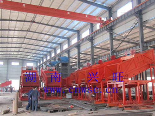 振動選金溜槽生產車間